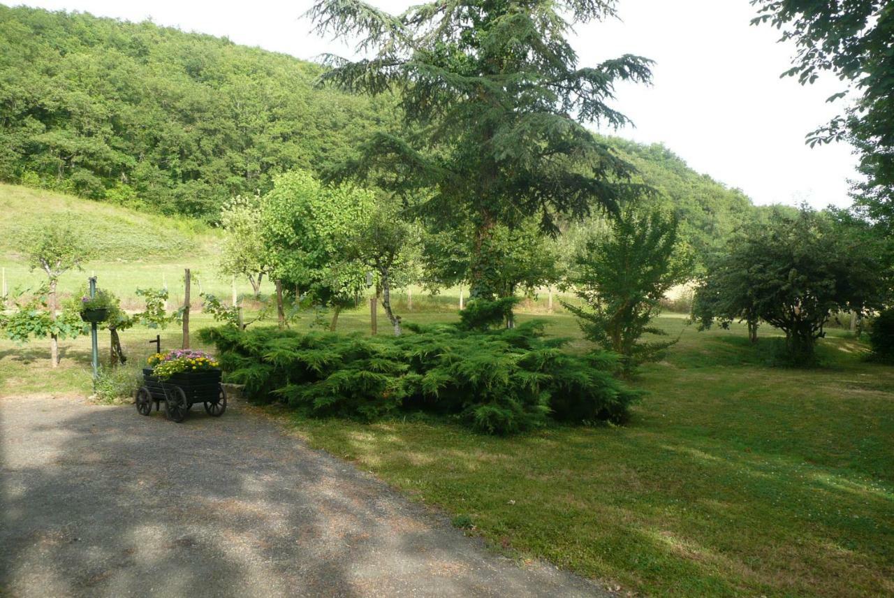 Domaine Serrot Saint-Elix-Theux 외부 사진